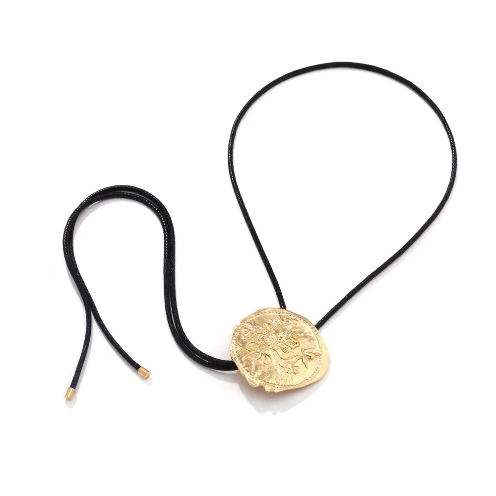 Collar Maine – Estilo Vaquero con Alma Vintage