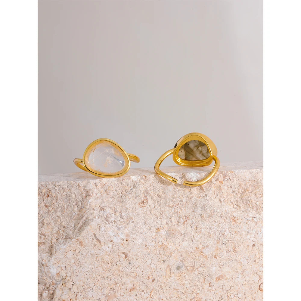 Anillo Abierto de Plata de Ley con Piedra Luna