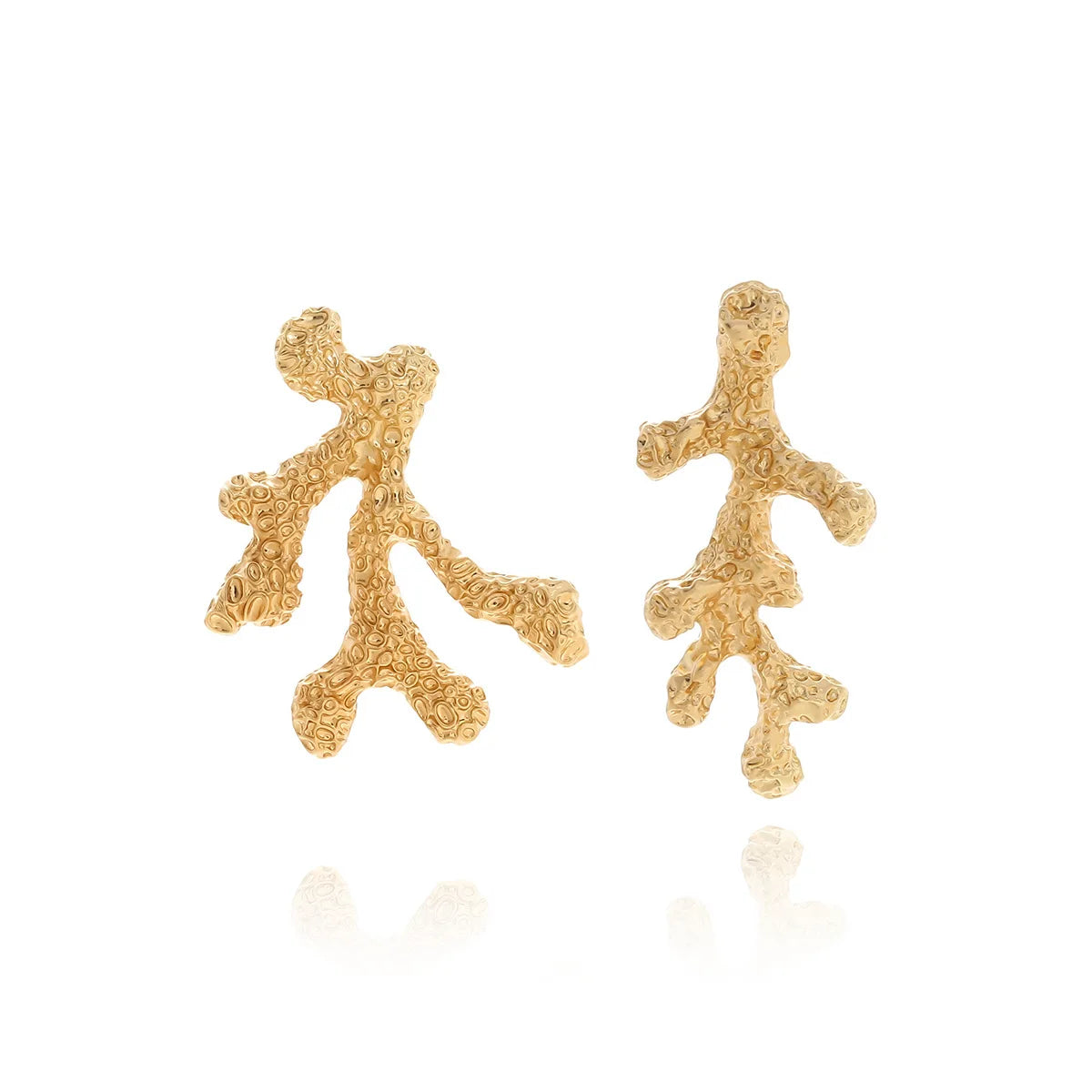 Aretes Coralina – Metal Orgánico con Personalidad