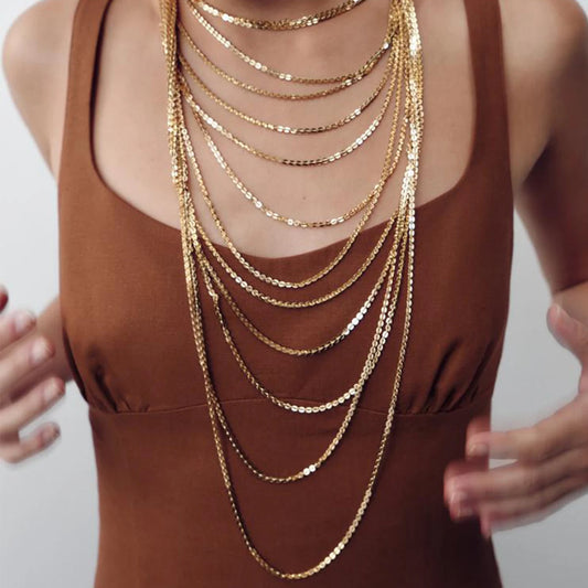 Collar ZAA Thalya – Cadenas, Flecos y Estilo en Capas